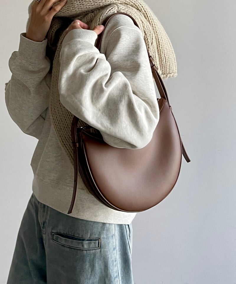 バッグ braid leather half moon shoulder bag HALF MOON LEATHER SHOULDER BAG / 2color | JISTORY