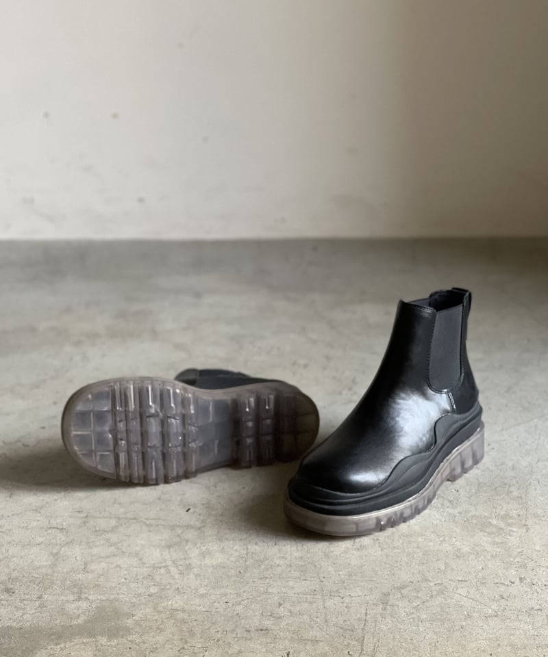 CLEAR SOLE CHELSEA BOOTS | JISTORY