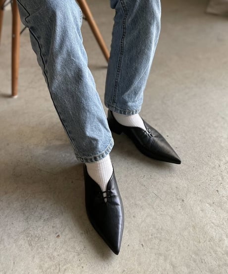 POINTED TOE FLAT SHOES