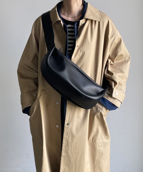 SOFT LEATHER HALF MOON BAG / 2color