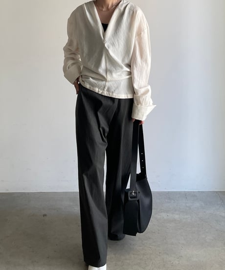 ROUND LEATHER SHOULDER BAG / 2color
