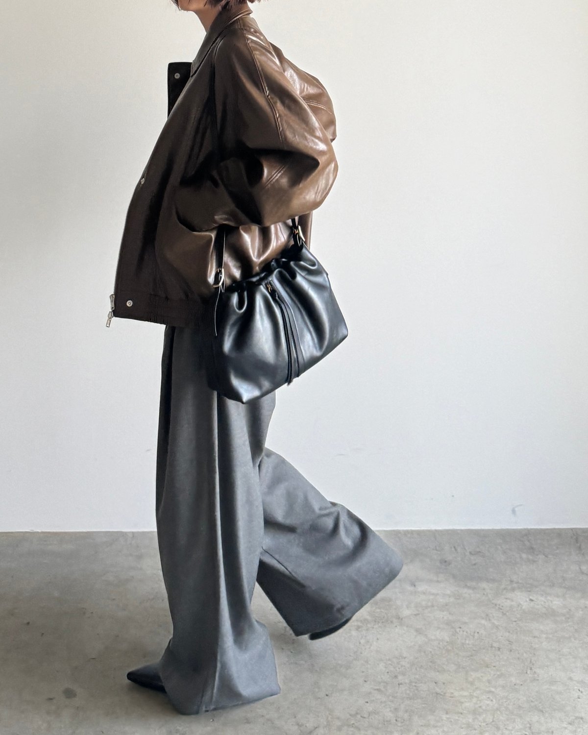 2WAY SOFT LEATHER ROUND BAG | JISTORY 2WAY SOFT LEATHER ROUND BAG | JISTORY