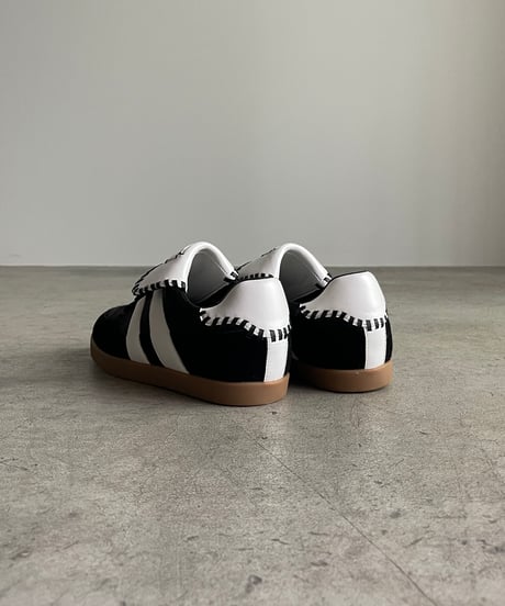 FLIP TONGUE LEATHER SNEAKERS / 2color