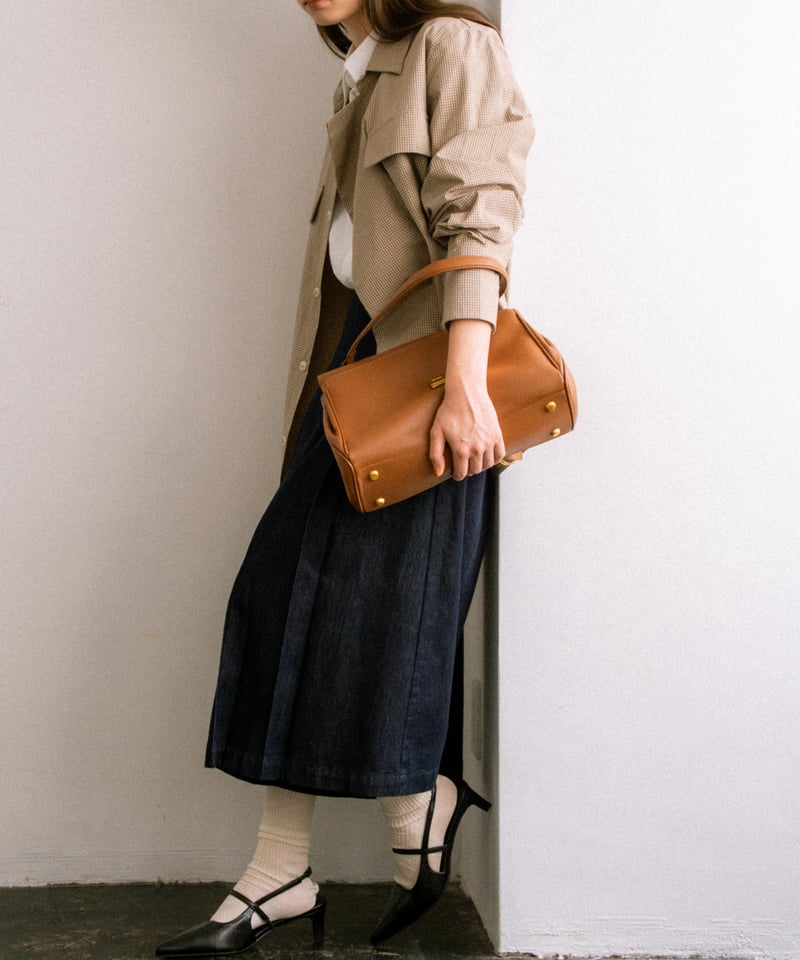 JISTORY GRAIN LEATHER FLAP BAG 黒 JISTORY GRAIN LEATHER FLAP BAG 黒