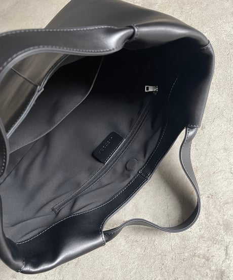 FLAT HANDLE LEATHER TOTE BAG