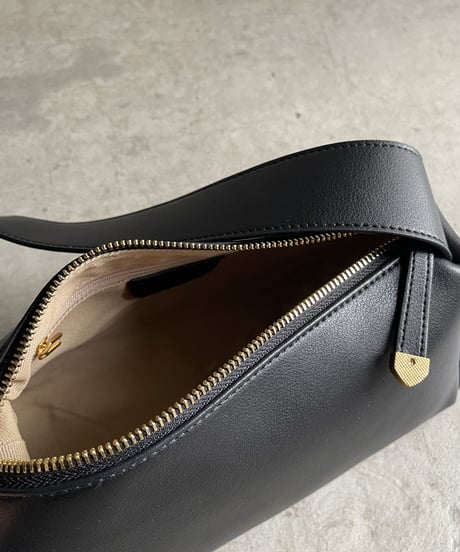 LEATHER ONE SHOULDER BAG/2color