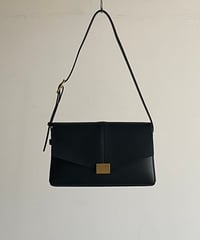 CENTER STITCH CLASSIC SHOULDER BAG