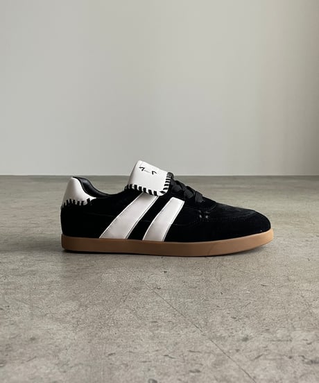 FLIP TONGUE LEATHER SNEAKERS / 2color