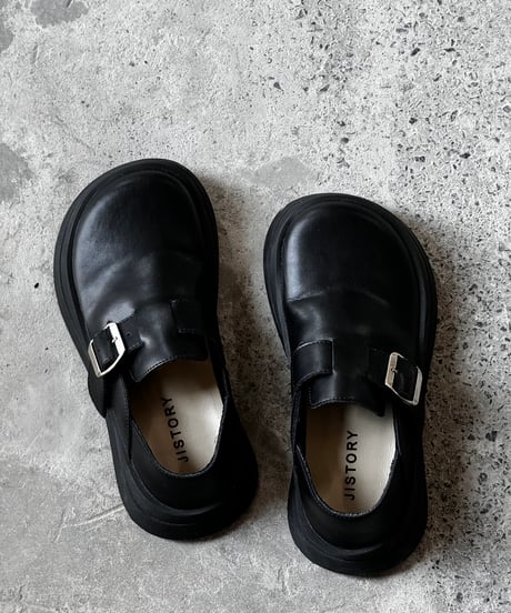 ROUND BUCKLE SHOES / 2color
