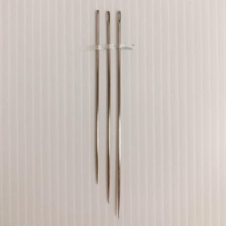 ［長布団針2寸5分］布団針（太さ1.07mm、長さ75.6mm）  2本入