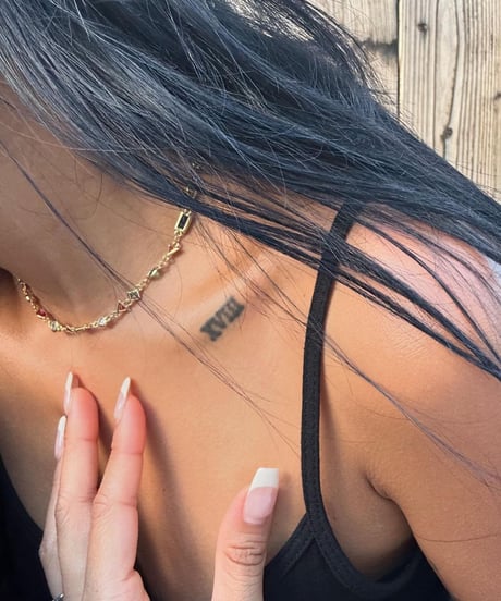 Bling / choker