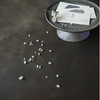 60サイズ:深いブラウンの靄に包まれるスモークブラン