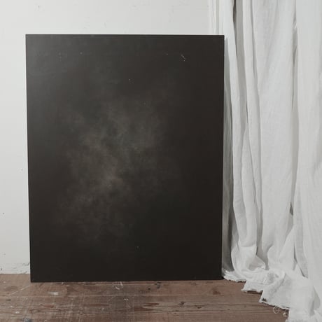 150×90 深いブラウンの靄に包まれるスモークブラン