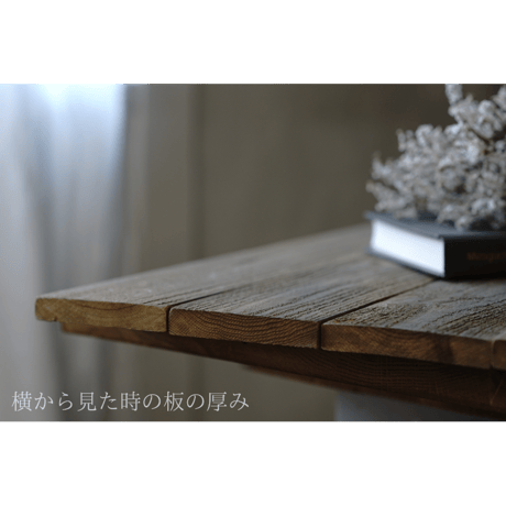 60サイズ：アンティークホワイトのシャビーな両面撮影板