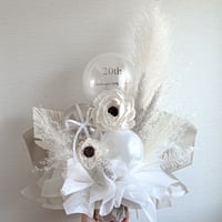 pearl white elegant arrange