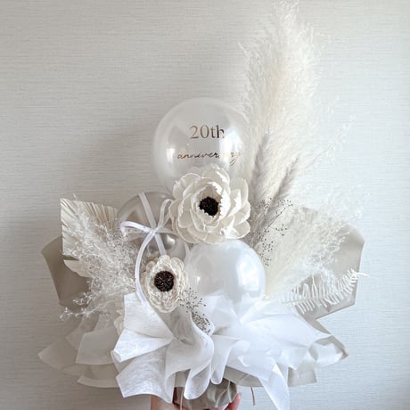 pearl white elegant arrange