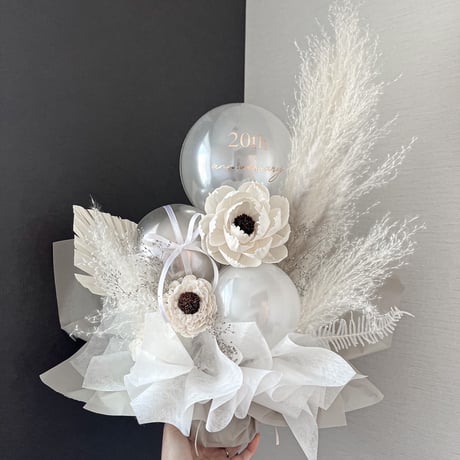 pearl white elegant arrange
