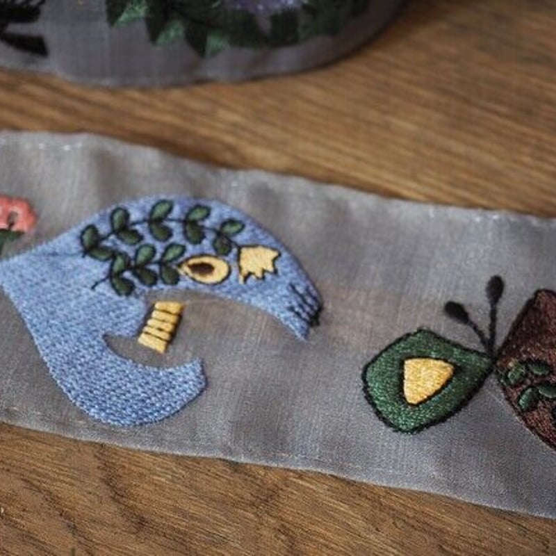 フランスアンティーク　刺繍ちょうちょレース フランス 綿レース 30cm単位 クリーム色 レース 刺繍