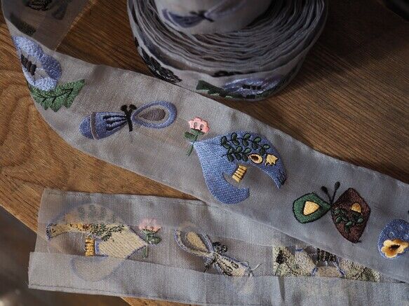 フランスアンティーク　刺繍ちょうちょレース オリジナル 刺繍レース【鳥ちょうちょシリーズ】ブルー ＊ 1