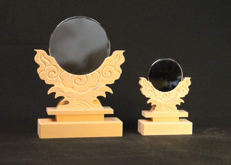 御神鏡 2.5寸 【機械彫り台付（並品）】 | 唐箕屋 STORE