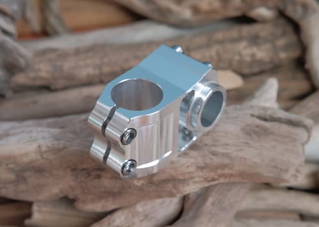 DH / 4 BOLT