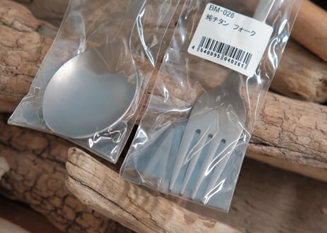 TITANIUM / Cutlery