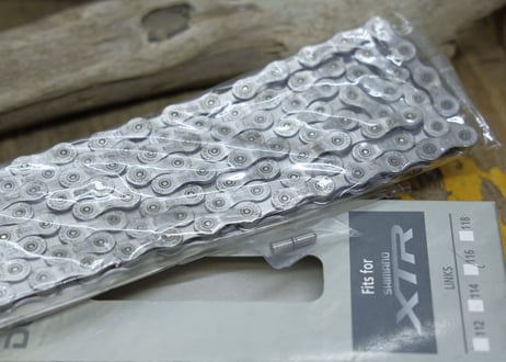 SHIMANO / CN-7701