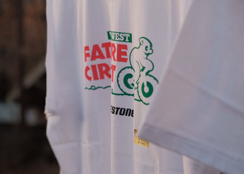 6749b9ff0662f20796cfc04d