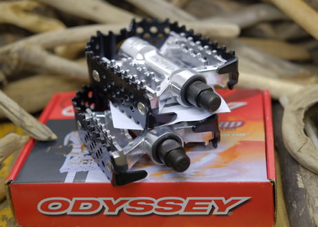 ODYSSEY / TRIPLE TRAP PEDALS