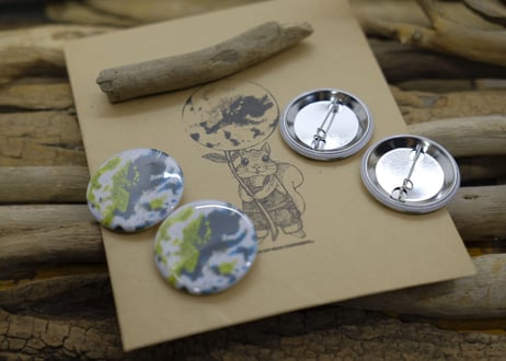 * HAVE A GREAT TRIP *  PIN-BACK BUTTONS