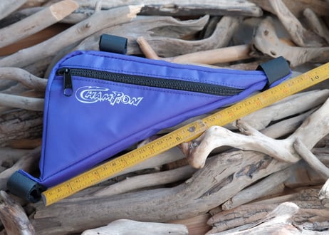 CHAMPION / TRIANGLE BAG