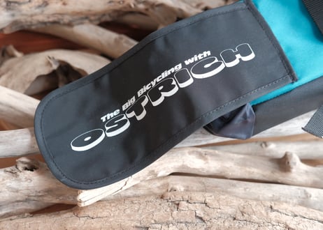 Ostrich / Tubular bag