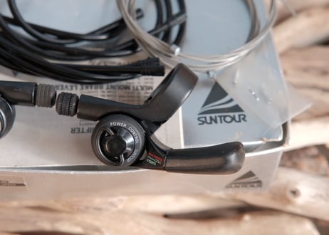 SUNTOUR / XC PRO