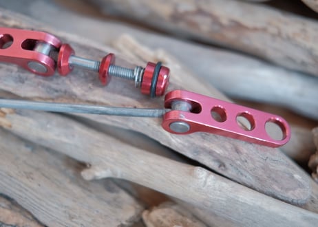 Ringle / cam twist