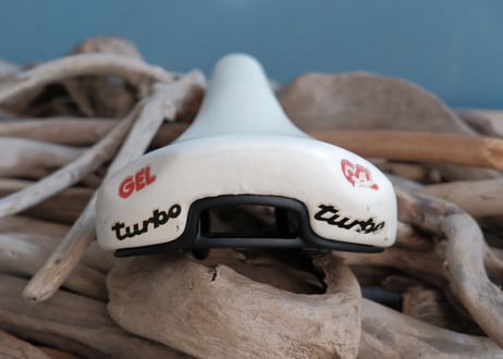 SELLE ITALIA / TURBO GEL