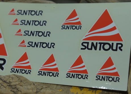 SUNTOUR