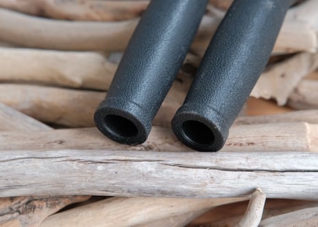 BARREL-SHAPED GRIP