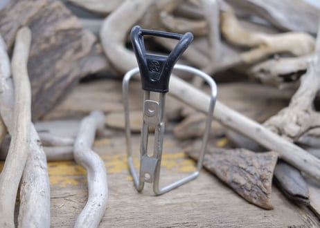 T.A. / BOTTLE CAGE