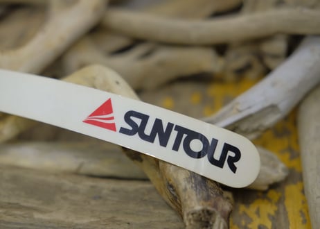 SUNTOUR / CHAIN STAY PROTECTOR