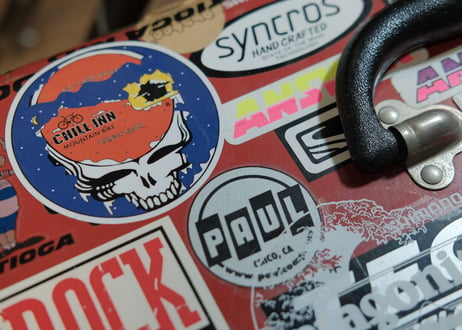 CHILL INN / STICKER