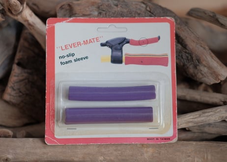 LEVER-MATE