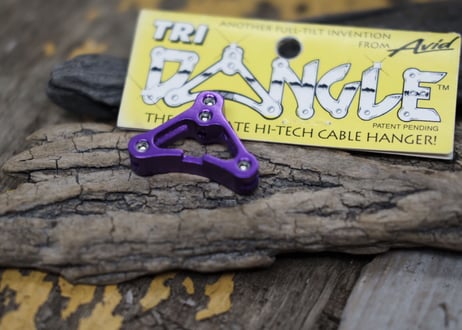 Avid / DANGLE