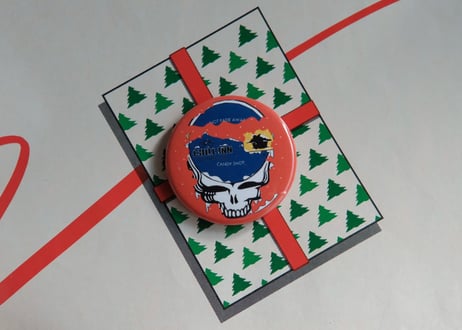 ✴︎CHILL INN✴︎ PIN-BACK BUTTONS