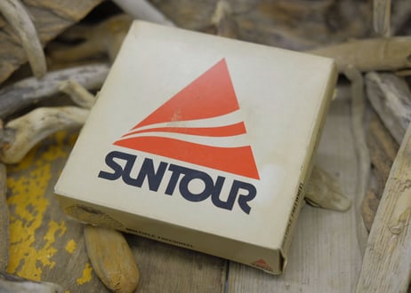 SUNTOUR