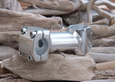 NITTO / 4 BOLT