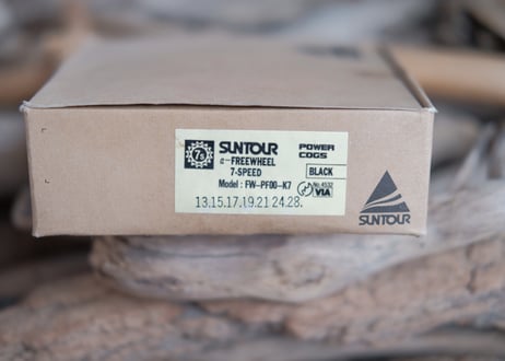 SUNTOUR / AP