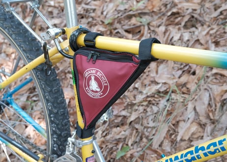 HIRAME / TRIANGLE BAG