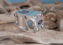 PAZZAZ / 4 BOLT