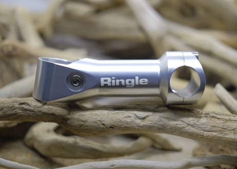 Ringle / A HEAD STEM