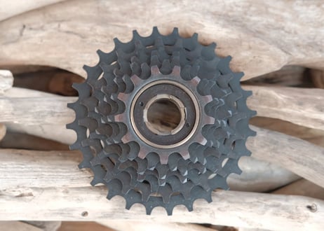 SUNTOUR / α
